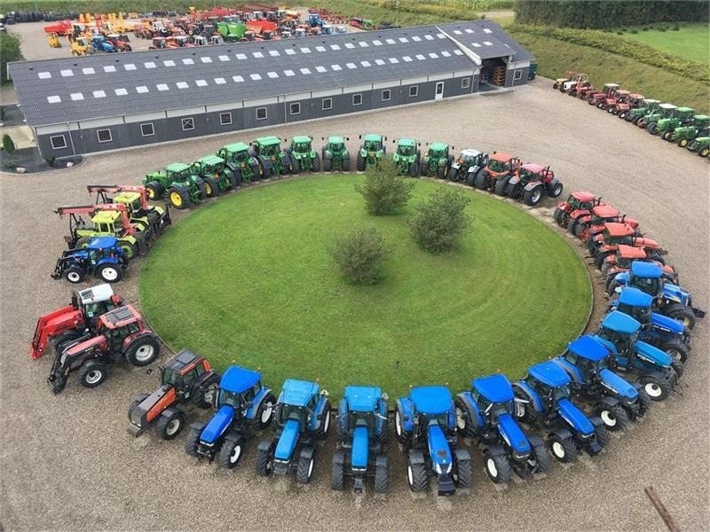 Alliance 650/65R38 Med nye dæk og ring med 8 låse - Komplett kerék - Mezőgazdasági gépek: 4 kép. Alliance 650/65R38 Med nye dæk og ring med 8 låse - Komplett kerék - Mezőgazdasági gépek: 4 kép.