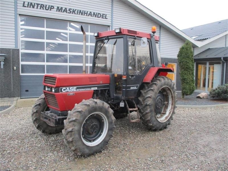 Case IH 844 XL 4wd traktor, en ejer fra ny - Traktor: 5 kép. Case IH 844 XL 4wd traktor, en ejer fra ny - Traktor: 5 kép.