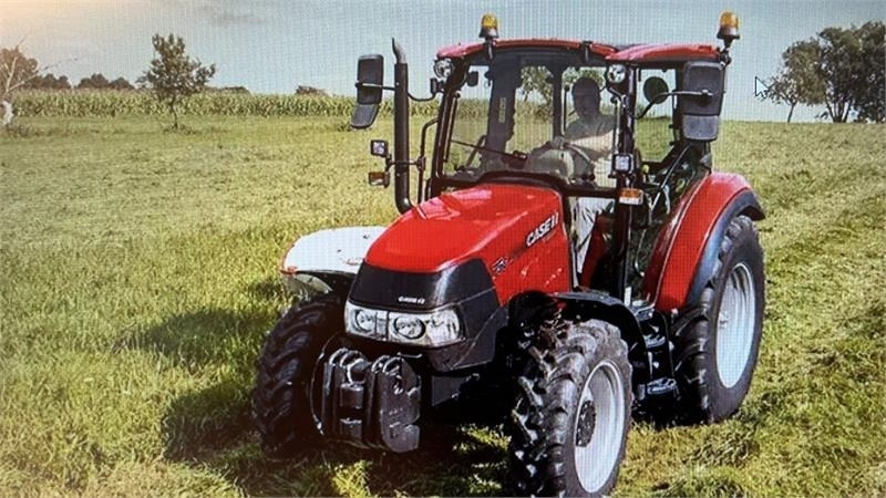 Case IH Farmall 75C Ny overgemt traktor, med fabriks garan - Traktor: 2 kép. Case IH Farmall 75C Ny overgemt traktor, med fabriks garan - Traktor: 2 kép.