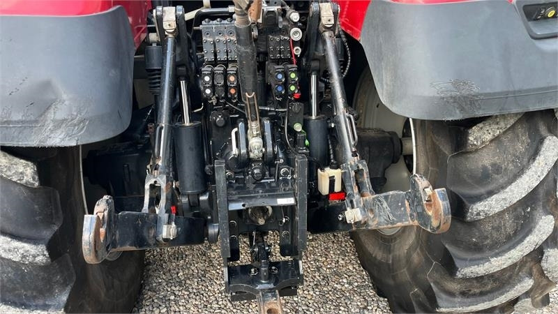 Case IH Optum 300 CVX Med frontlift og læder kabine. - Traktor: 5 kép. Case IH Optum 300 CVX Med frontlift og læder kabine. - Traktor: 5 kép.