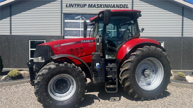 Case IH Puma 240 CVX Med frontlift og evt. RTK GPS - Traktor: 1 kép. Case IH Puma 240 CVX Med frontlift og evt. RTK GPS - Traktor: 1 kép.