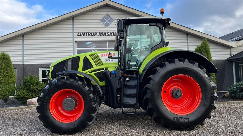 Claas Axion 930 CMatic Med næsten nye dæk, frontlift og  - Traktor: 1 kép. Claas Axion 930 CMatic Med næsten nye dæk, frontlift og  - Traktor: 1 kép.