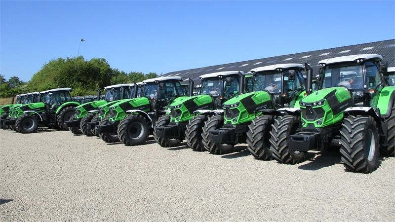 Deutz-fahr Agrotron 6205G New and Unused tractor  - Traktor: 4 kép. Deutz-fahr Agrotron 6205G New and Unused tractor  - Traktor: 4 kép.