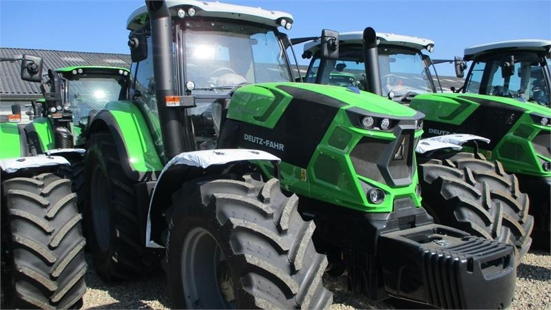 Deutz-fahr Agrotron 6205G New and Unused tractor  - Traktor: 2 kép. Deutz-fahr Agrotron 6205G New and Unused tractor  - Traktor: 2 kép.