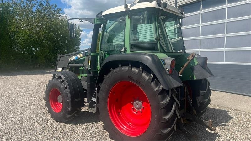 Fendt 410 Vario med frontlæsser. - Traktor: 3 kép. Fendt 410 Vario med frontlæsser. - Traktor: 3 kép.
