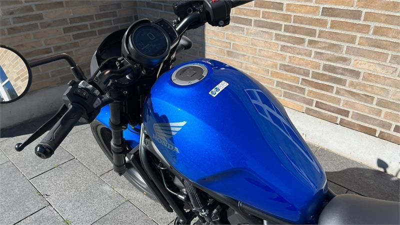 Motorkerékpár Honda 1100 Rebel, Ny Motorcykel til små penge, og vi byt: 16 kép.
