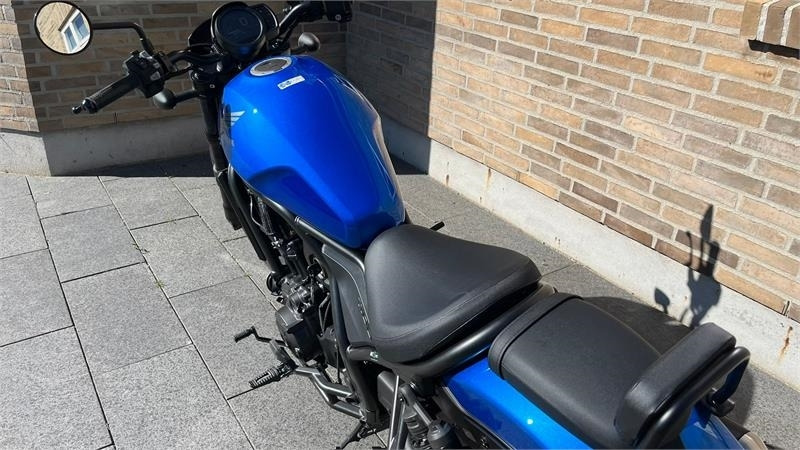 Motorkerékpár Honda 1100 Rebel, Ny Motorcykel til små penge, og vi byt: 15 kép.
