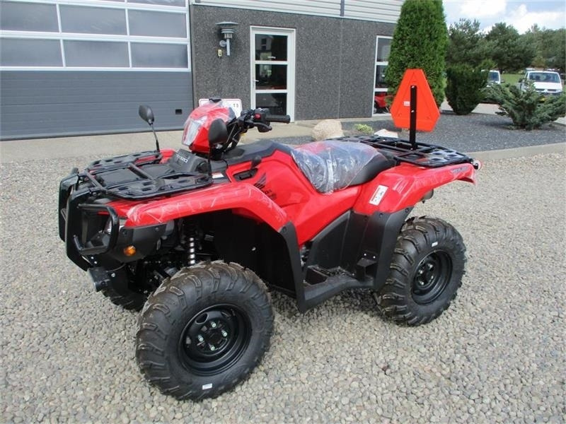 Honda TRX 520 FA Traktor. STORT LAGER AF HONDA ATV. Vi - ATV/ Quad: 2 kép. Honda TRX 520 FA Traktor. STORT LAGER AF HONDA ATV. Vi - ATV/ Quad: 2 kép.