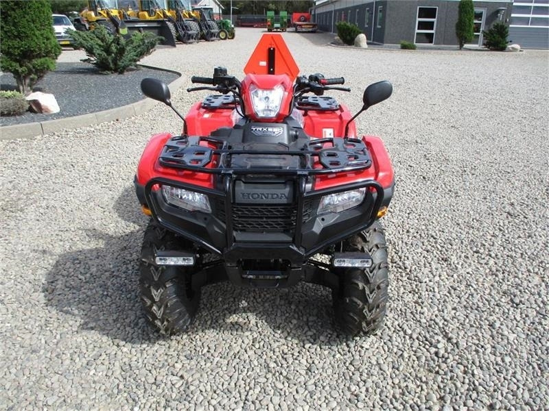 Honda TRX 520 FE Traktor STORT LAGER AF HONDA ATV. Vi h - ATV/ Quad: 4 kép. Honda TRX 520 FE Traktor STORT LAGER AF HONDA ATV. Vi h - ATV/ Quad: 4 kép.