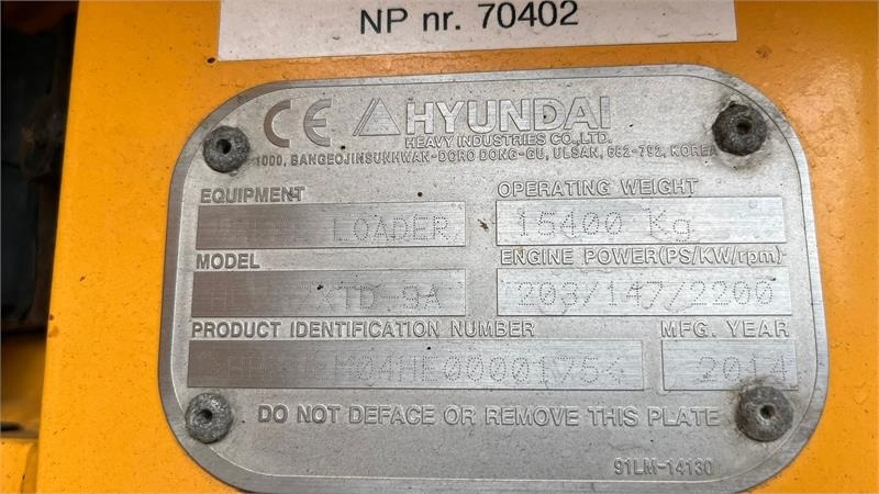 Hyundai 757-9A XTD med lang-arm. En-ejeres maskine med Loc - Gumikerekes homlokrakodó: 4 kép. Hyundai 757-9A XTD med lang-arm. En-ejeres maskine med Loc - Gumikerekes homlokrakodó: 4 kép.
