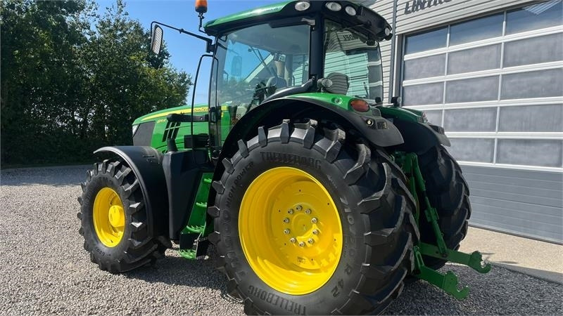 John Deere 6170R AutoPower med frontlift  - Traktor: 3 kép. John Deere 6170R AutoPower med frontlift  - Traktor: 3 kép.