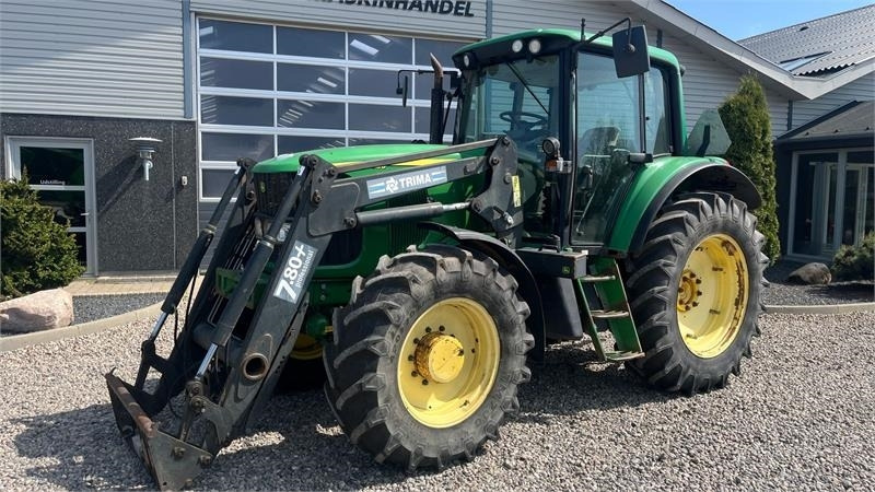 John Deere 6620 AP Med frontlæsser. Skal have lavet gearkasse - Traktor: 2 kép. John Deere 6620 AP Med frontlæsser. Skal have lavet gearkasse - Traktor: 2 kép.