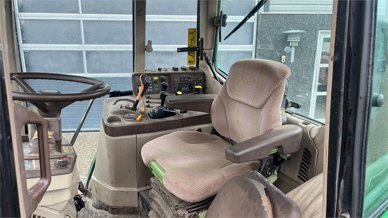 John Deere 6620 TLS PowerQuad - Traktor: 5 kép. John Deere 6620 TLS PowerQuad - Traktor: 5 kép.