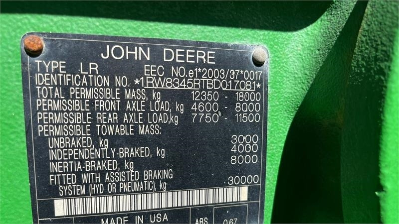 John Deere 8345R Med frontlift - Traktor: 2 kép. John Deere 8345R Med frontlift - Traktor: 2 kép.