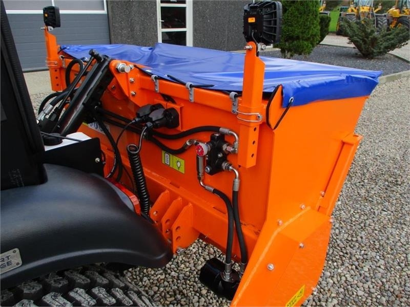 Limas SSP160 Selvlæssende og med lys - Homok-/ Sószóró - Többcélú/ Speciális jármű: 2 kép. Limas SSP160 Selvlæssende og med lys - Homok-/ Sószóró - Többcélú/ Speciális jármű: 2 kép.