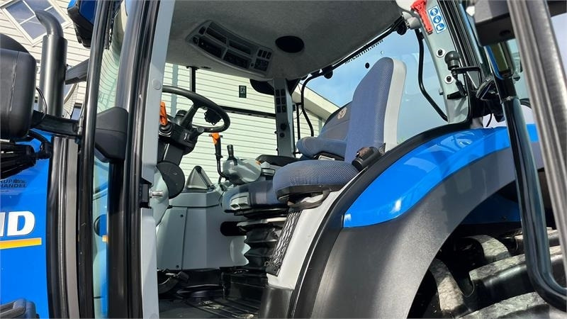 New Holland T7.165S Med frontlæsser - Traktor: 4 kép. New Holland T7.165S Med frontlæsser - Traktor: 4 kép.