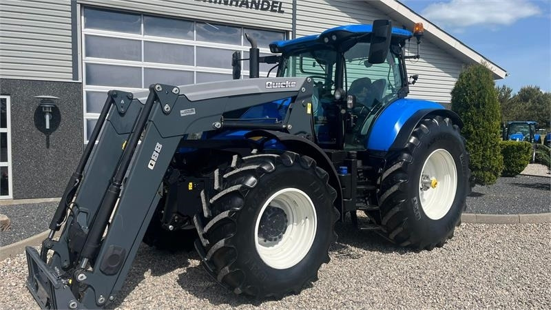 New Holland T7.270 AC med frontlift og frontlæsser - Traktor: 2 kép. New Holland T7.270 AC med frontlift og frontlæsser - Traktor: 2 kép.