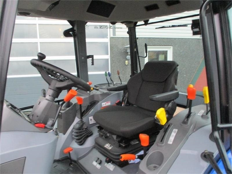 Solis 60 Med frontlift, frontPTO og Thyregod kost - Traktor: 5 kép. Solis 60 Med frontlift, frontPTO og Thyregod kost - Traktor: 5 kép.