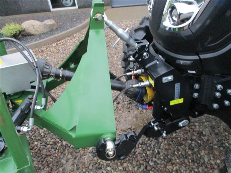 Solis 60 Med frontlift, frontPTO og Thyregod kost - Traktor: 4 kép. Solis 60 Med frontlift, frontPTO og Thyregod kost - Traktor: 4 kép.