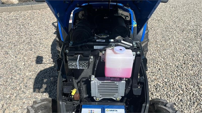 Kommunális traktor Solis H26 HST Hydrostat med Traktor dæk: 8 kép.