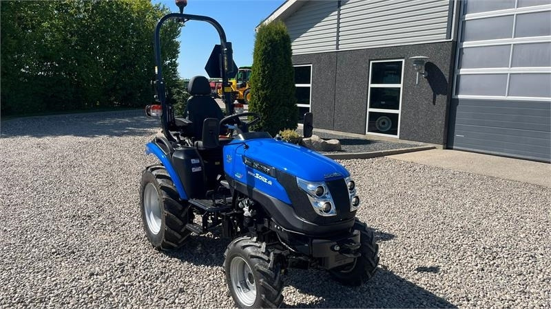 Kommunális traktor Solis H26 HST Hydrostat med Traktor dæk: 19 kép.