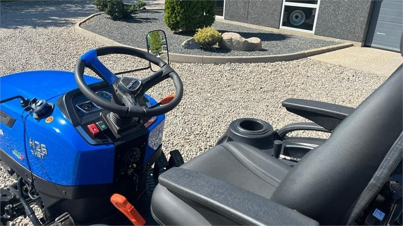 Solis H26 HST Hydrostat med Traktor dæk - Kommunális traktor: 5 kép. Solis H26 HST Hydrostat med Traktor dæk - Kommunális traktor: 5 kép.