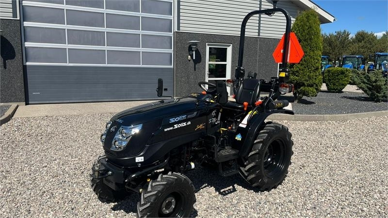 Solis S26 Limited Edition i sort 6+2 Gearmaskine med Ser - Kommunális traktor: 2 kép. Solis S26 Limited Edition i sort 6+2 Gearmaskine med Ser - Kommunális traktor: 2 kép.