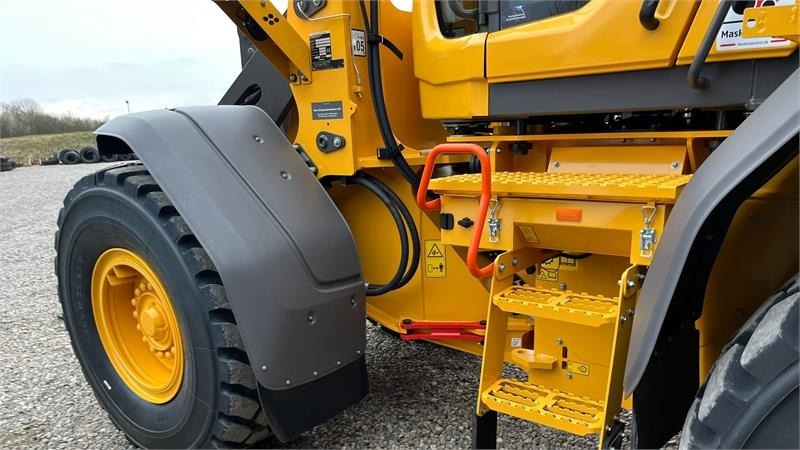 Volvo L 70 H H2 OPTISHIFT. Dansk maskine med fuld GARANT - Gumikerekes homlokrakodó: 5 kép. Volvo L 70 H H2 OPTISHIFT. Dansk maskine med fuld GARANT - Gumikerekes homlokrakodó: 5 kép.