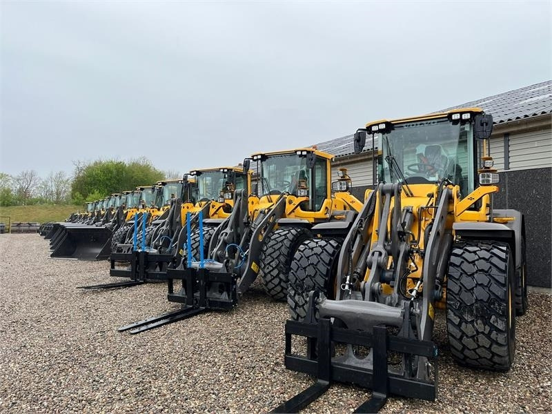 Volvo L60H Dansk-maskine, med alt udstyr på. CDC, BSS, L - Gumikerekes homlokrakodó: 5 kép. Volvo L60H Dansk-maskine, med alt udstyr på. CDC, BSS, L - Gumikerekes homlokrakodó: 5 kép.