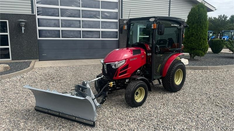 Yanmar YT 235H 4WD Snow Edition med sneplov og spreder - Kommunális traktor: 2 kép. Yanmar YT 235H 4WD Snow Edition med sneplov og spreder - Kommunális traktor: 2 kép.