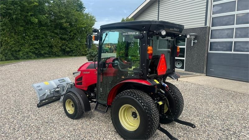 Yanmar YT 235H 4WD Snow Edition med sneplov og spreder - Kommunális traktor: 3 kép. Yanmar YT 235H 4WD Snow Edition med sneplov og spreder - Kommunális traktor: 3 kép.