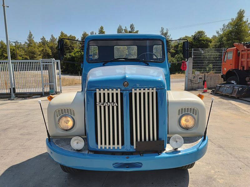 Scania L Scania Vabis L110 4X2 Truck Head - Nyergesvontató: 3 kép. Scania L Scania Vabis L110 4X2 Truck Head - Nyergesvontató: 3 kép.