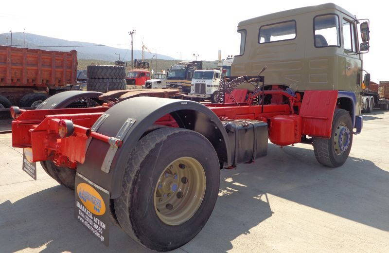 Scania LB111 Scania LB1114X2 - Nyergesvontató: 4 kép. Scania LB111 Scania LB1114X2 - Nyergesvontató: 4 kép.