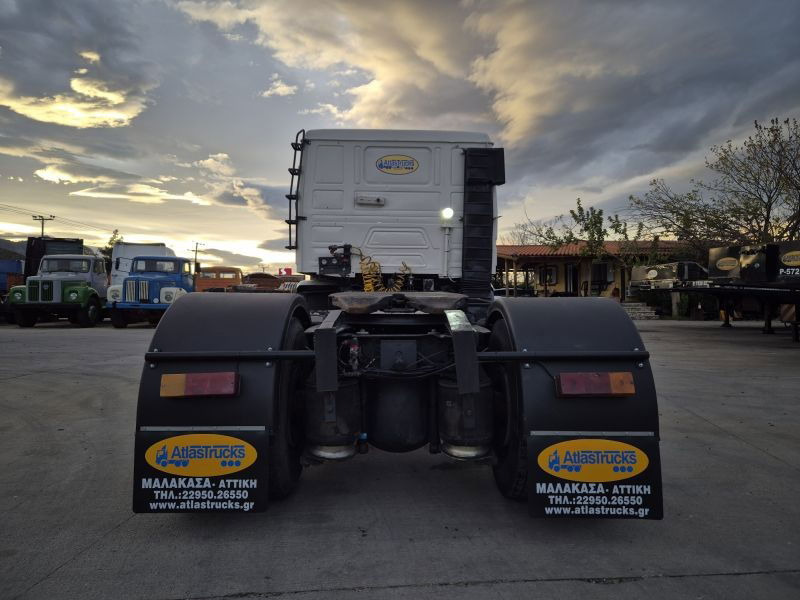 Scania R142-V8 Scania 142M.420 4X2 Topline - Nyergesvontató: 5 kép. Scania R142-V8 Scania 142M.420 4X2 Topline - Nyergesvontató: 5 kép.