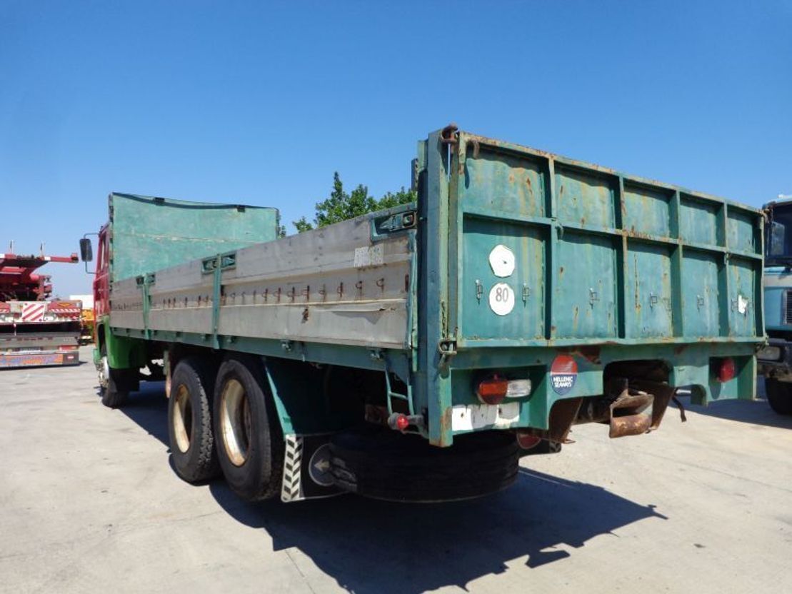 Scania LB141 V8 SCANIA LBS 141 (6X2) V8 - Platós teherautó: 5 kép. Scania LB141 V8 SCANIA LBS 141 (6X2) V8 - Platós teherautó: 5 kép.