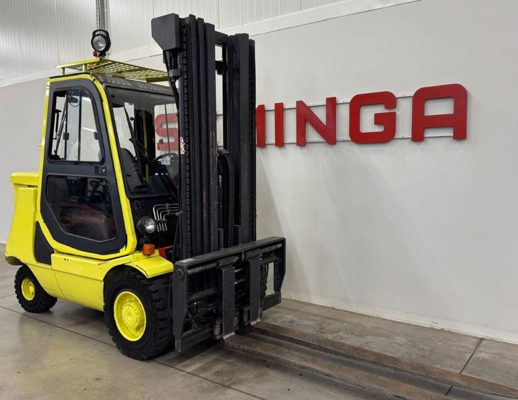 Linde 10943 E35P - Elektromos targonca: 1 kép. Linde 10943 E35P - Elektromos targonca: 1 kép.