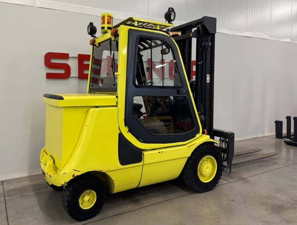 Linde 10943 E35P - Elektromos targonca: 3 kép. Linde 10943 E35P - Elektromos targonca: 3 kép.