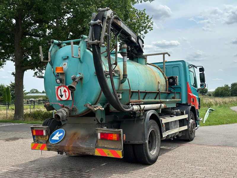 DAF CF 75.250 WITH RAVO KZ7082/150 VACUUM / CHANNEL CLEANER - Szippantós autó: 5 kép. DAF CF 75.250 WITH RAVO KZ7082/150 VACUUM / CHANNEL CLEANER - Szippantós autó: 5 kép.