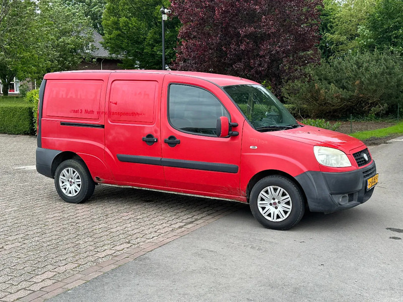 Fiat Doblò 1.9 JTD LANG Airco/Klima schuifdeur EXPORT! - Kis furgon: 2 kép. Fiat Doblò 1.9 JTD LANG Airco/Klima schuifdeur EXPORT! - Kis furgon: 2 kép.