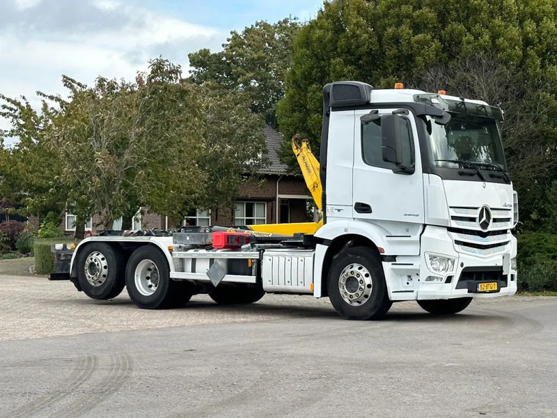 Mercedes-Benz Antos 2545!!EUR6 HAAK/ABROLLKIPPER!!KNICKARM!! - Horgos rakodó teherautó: 4 kép. Mercedes-Benz Antos 2545!!EUR6 HAAK/ABROLLKIPPER!!KNICKARM!! - Horgos rakodó teherautó: 4 kép.