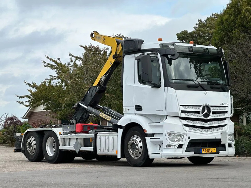Mercedes-Benz Antos 2545!!EUR6 HAAK/ABROLLKIPPER!!KNICKARM!! - Horgos rakodó teherautó: 1 kép. Mercedes-Benz Antos 2545!!EUR6 HAAK/ABROLLKIPPER!!KNICKARM!! - Horgos rakodó teherautó: 1 kép.
