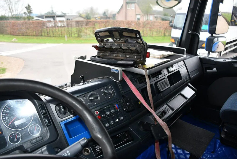 Nyergesvontató MAN TGA 26.480 6x4 TRUCK/TRACTOR! CRANE/KRAN/GRUE HIAB 22TM!!: 12 kép.