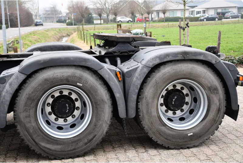 Nyergesvontató MAN TGA 26.480 6x4 TRUCK/TRACTOR! CRANE/KRAN/GRUE HIAB 22TM!!: 15 kép.