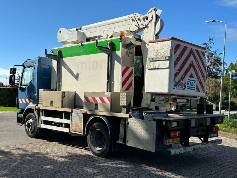 Volvo FL 240 ARBEITSBUHNE/SKYWORKER/17.5m - Teherautó: 4 kép. Volvo FL 240 ARBEITSBUHNE/SKYWORKER/17.5m - Teherautó: 4 kép.