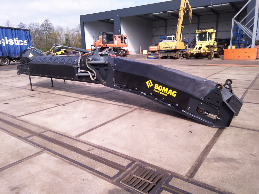 Bomag BM1200-35 - - Adapterek - Aszfaltmaró: 2 kép. Bomag BM1200-35 - - Adapterek - Aszfaltmaró: 2 kép.