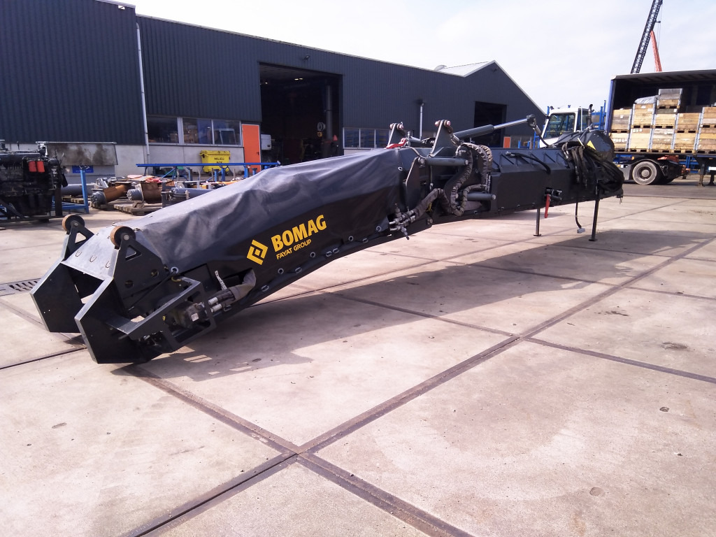 Bomag BM1200-35 - - Adapterek - Aszfaltmaró: 3 kép. Bomag BM1200-35 - - Adapterek - Aszfaltmaró: 3 kép.