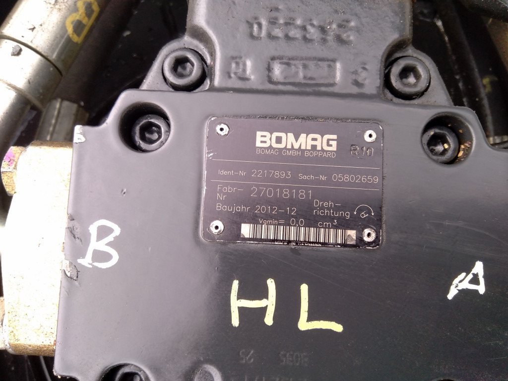 Bomag BM1000-35 - - Járószerkezet alkatrészek - Építőipari gépek: 5 kép. Bomag BM1000-35 - - Járószerkezet alkatrészek - Építőipari gépek: 5 kép.