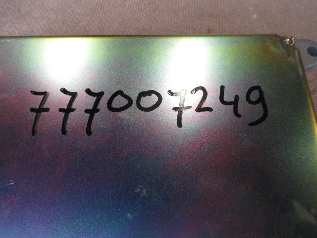 CNH 76615230 - - ECU - Építőipari gépek: 5 kép. CNH 76615230 - - ECU - Építőipari gépek: 5 kép.