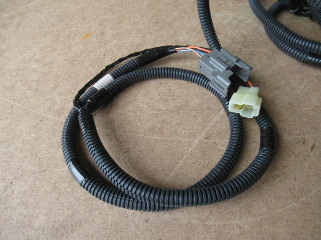 CNH KAR1434 - - Kábel/ Kábelkorbácso - Építőipari gépek: 2 kép. CNH KAR1434 - - Kábel/ Kábelkorbácso - Építőipari gépek: 2 kép.