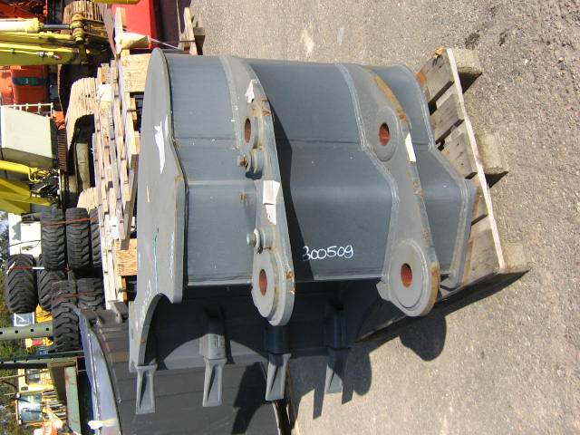 CNH Unknown - - Kanál - Építőipari gépek: 2 kép. CNH Unknown - - Kanál - Építőipari gépek: 2 kép.